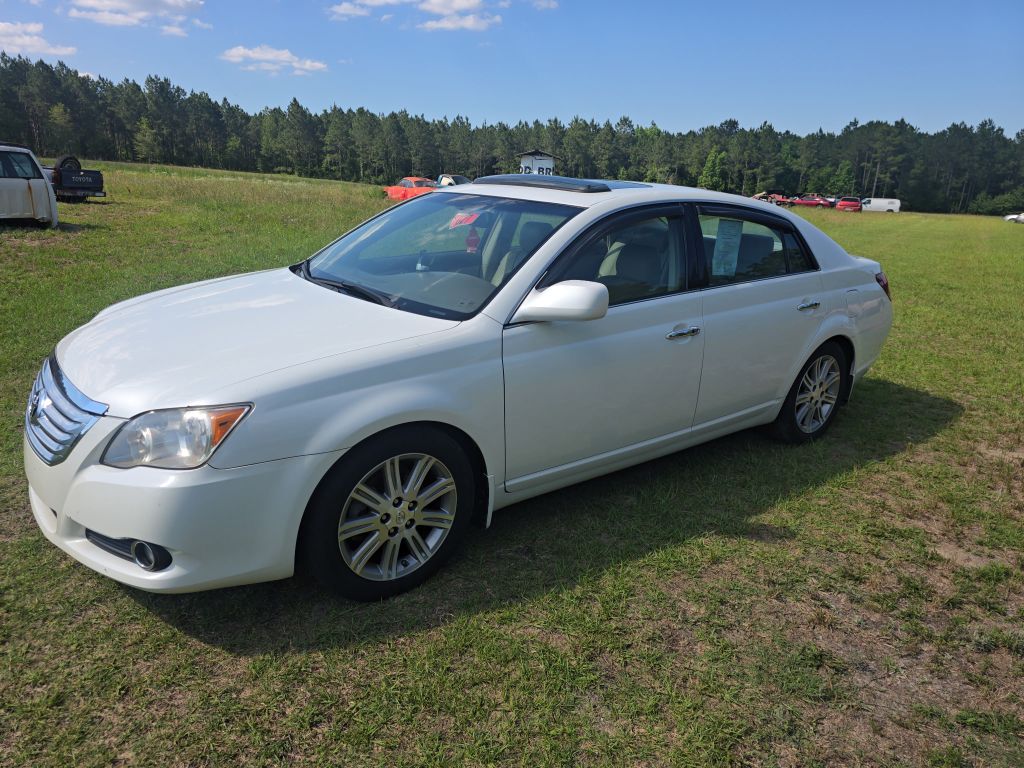 2008 Toyota Avalon Limited's photo